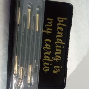 Eye brush collection